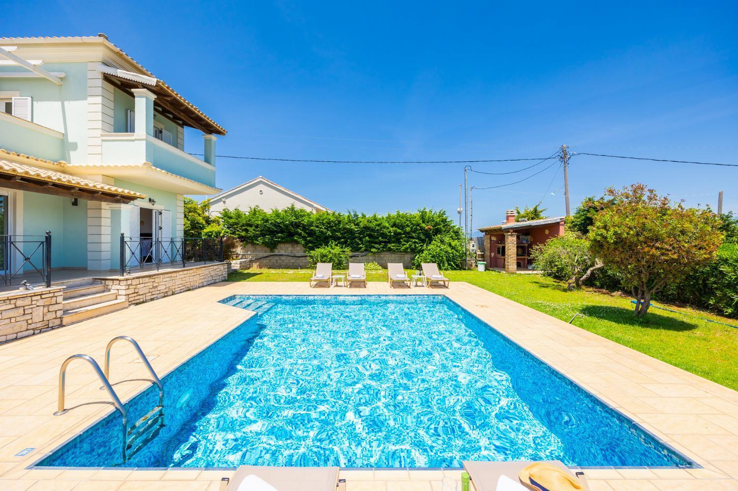Villa Eleni Agios Stephanos Sidárion Exteriör bild